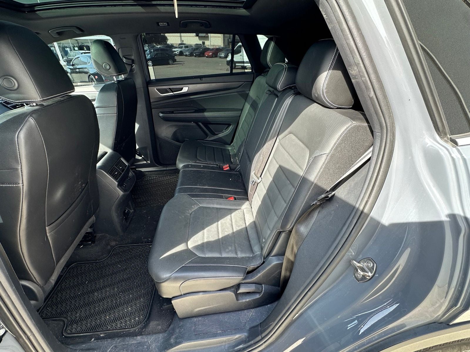 2024 Volkswagen Atlas Cross Sport 2.0T SEL R-Line