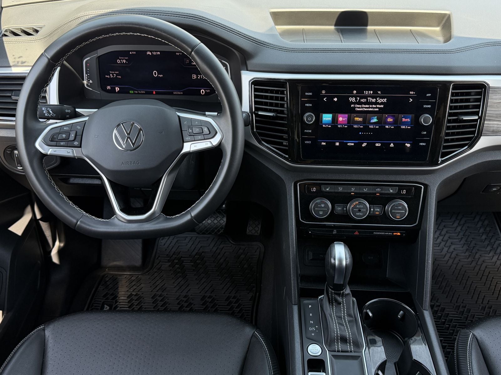 2023 Volkswagen Atlas Cross Sport 3.6L V6 SE w/Technology