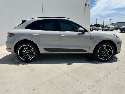2021 Porsche Macan Base