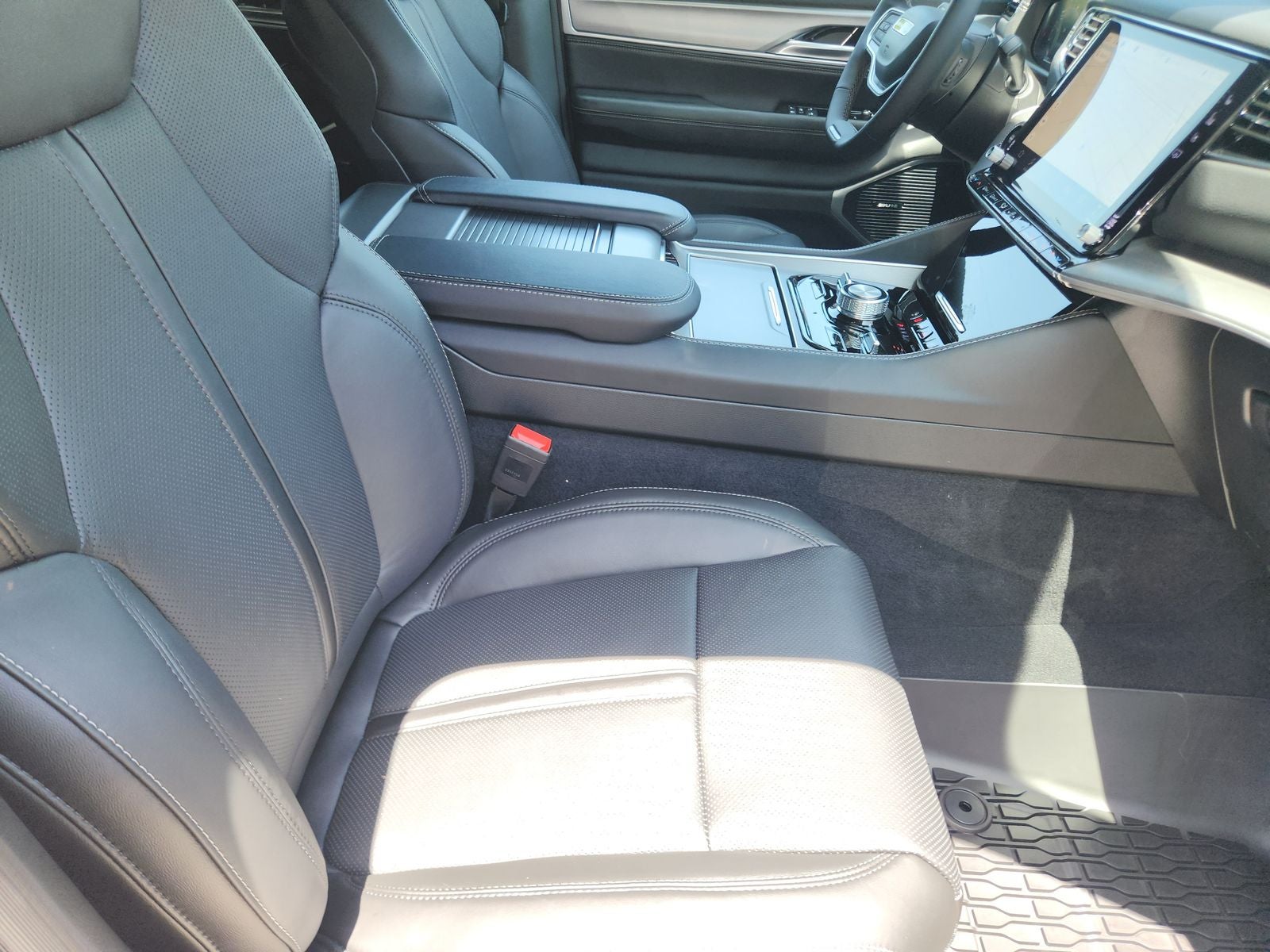 2026 Jeep Grand Wagoneer GRAND WAGONEER UPLAND 4X4