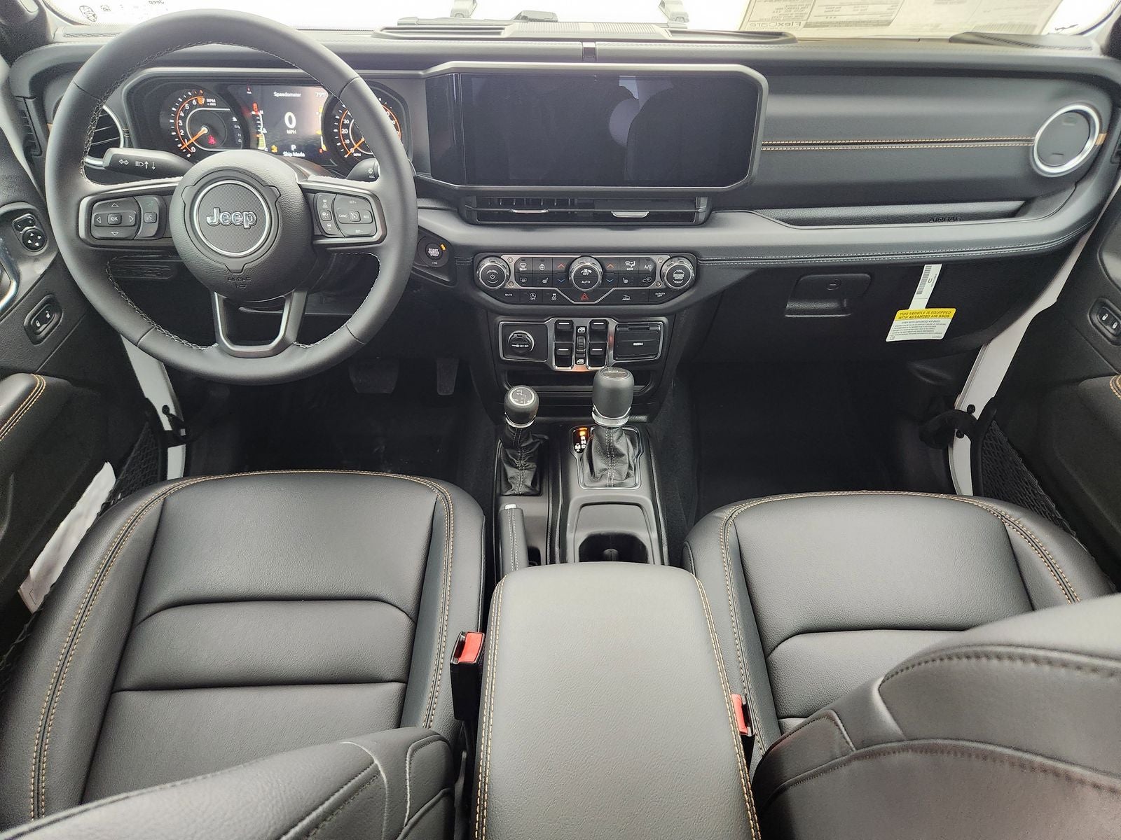 2026 Jeep Gladiator GLADIATOR SAHARA 4X4