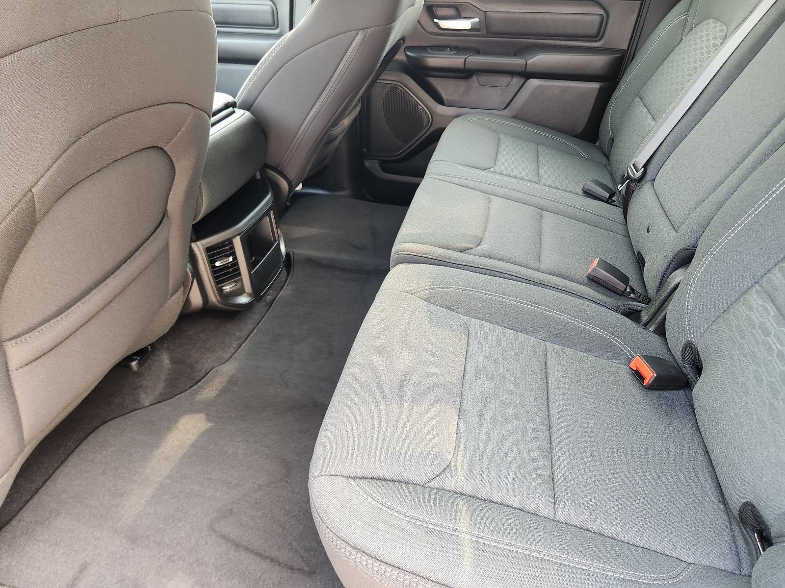 2026 RAM Ram 1500 RAM 1500 EXPRESS CREW CAB 4X2 5'7' BOX