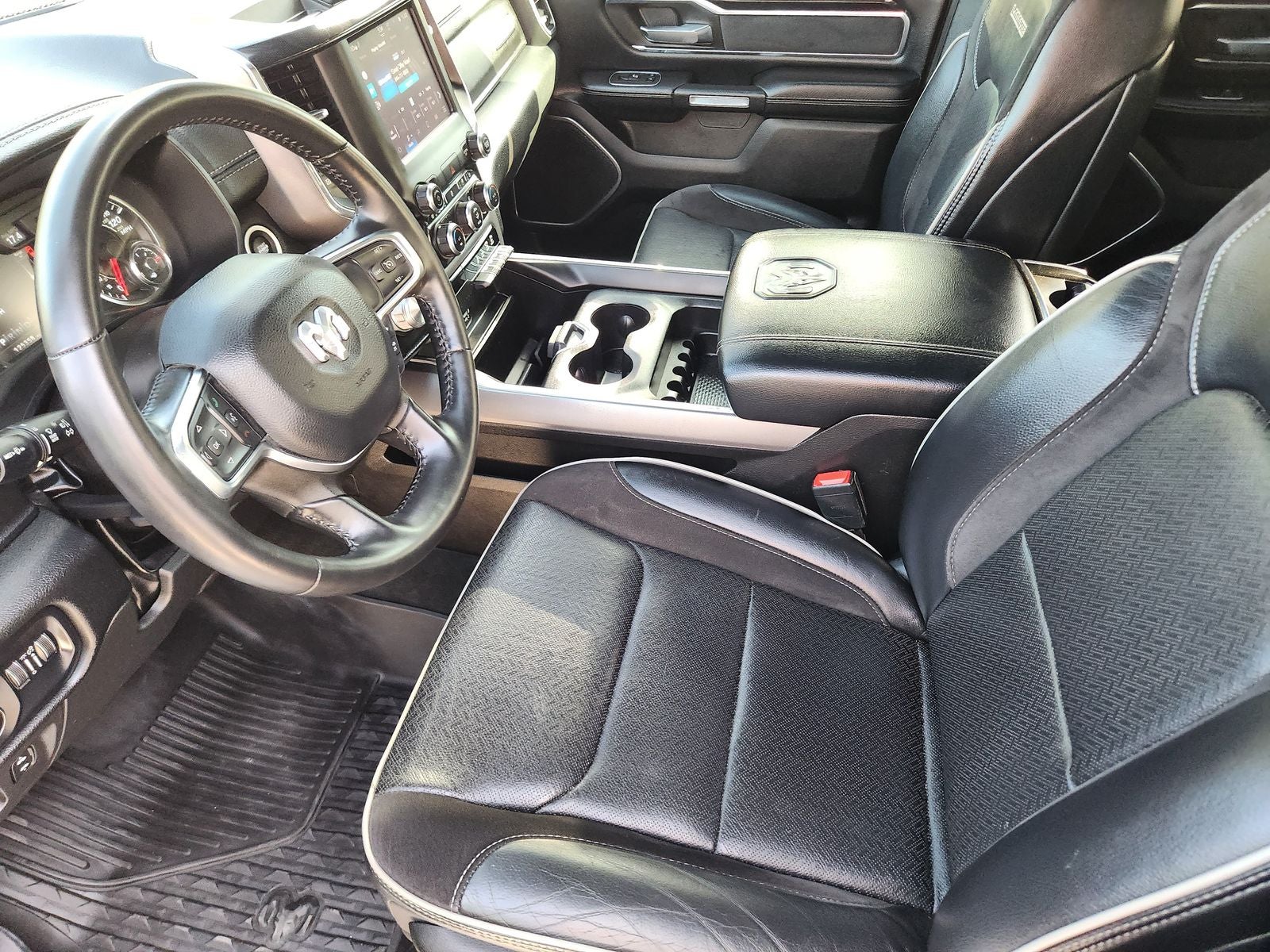 2022 RAM Ram 1500 Laramie Crew Cab 4x2 5'7' Box