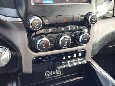 2022 RAM Ram 1500 Laramie Crew Cab 4x2 5'7' Box