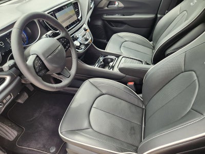 2027 Chrysler Pacifica PACIFICA LIMITED