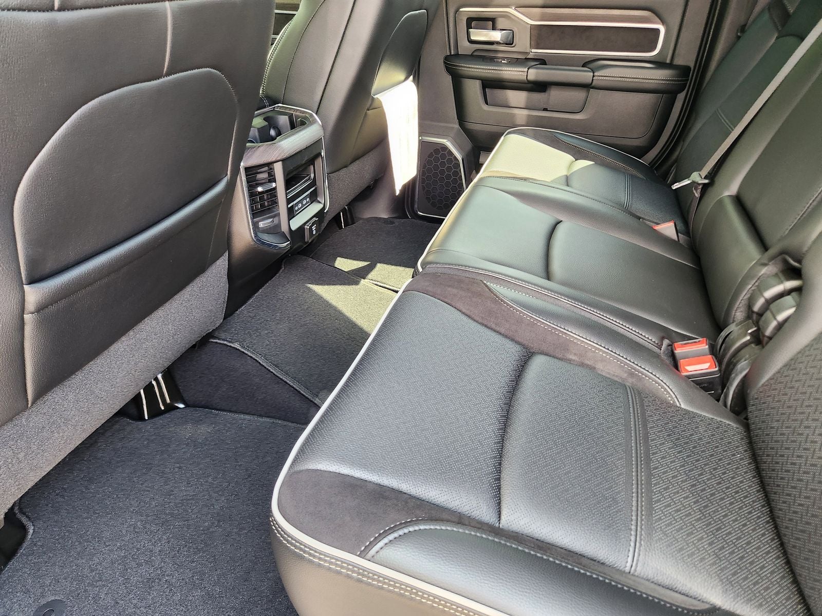 2026 RAM Ram 2500 RAM 2500 LARAMIE MEGA CAB 4X4 6'4' BOX