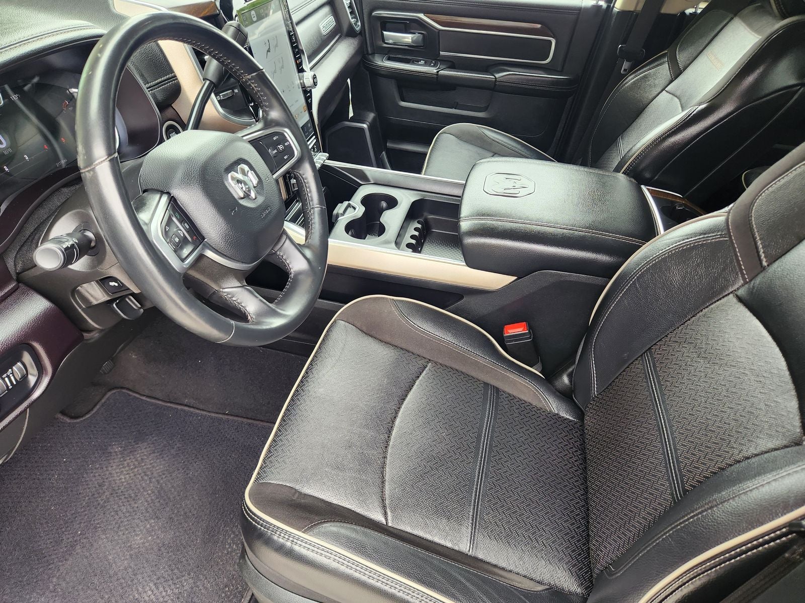 2024 RAM Ram 3500 Laramie Crew Cab 4x4 8' Box