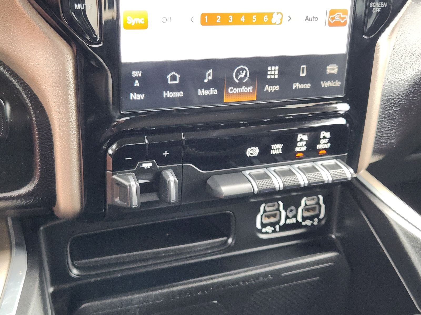 2024 RAM Ram 3500 Laramie Crew Cab 4x4 8' Box