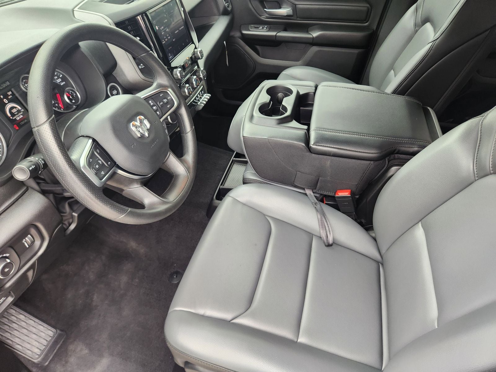 2026 RAM Ram 1500 RAM 1500 TRADESMAN CREW CAB 4X2 5'7' BOX