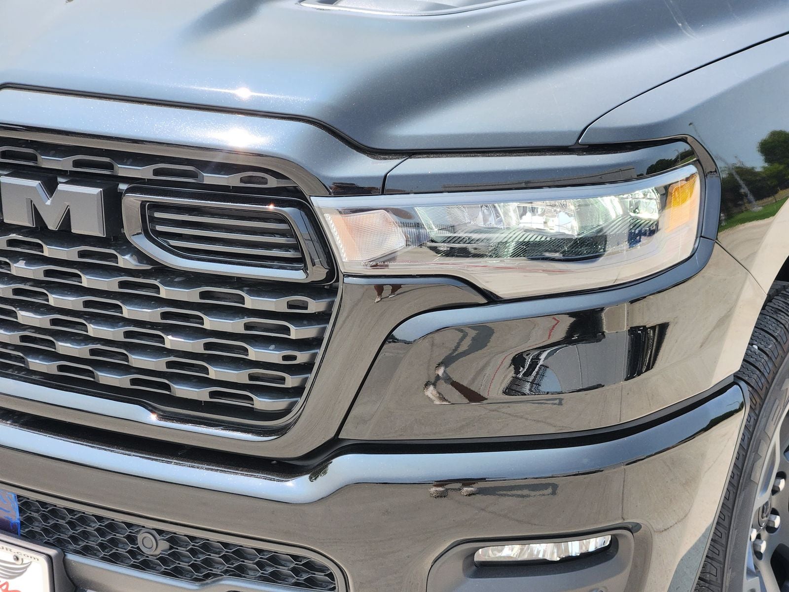 2026 RAM Ram 1500 RAM 1500 EXPRESS CREW CAB 4X4 5'7' BOX