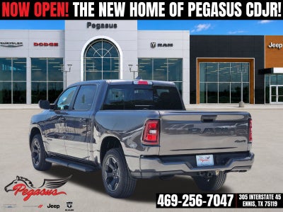 2026 RAM Ram 1500 RAM 1500 EXPRESS CREW CAB 4X4 5'7' BOX