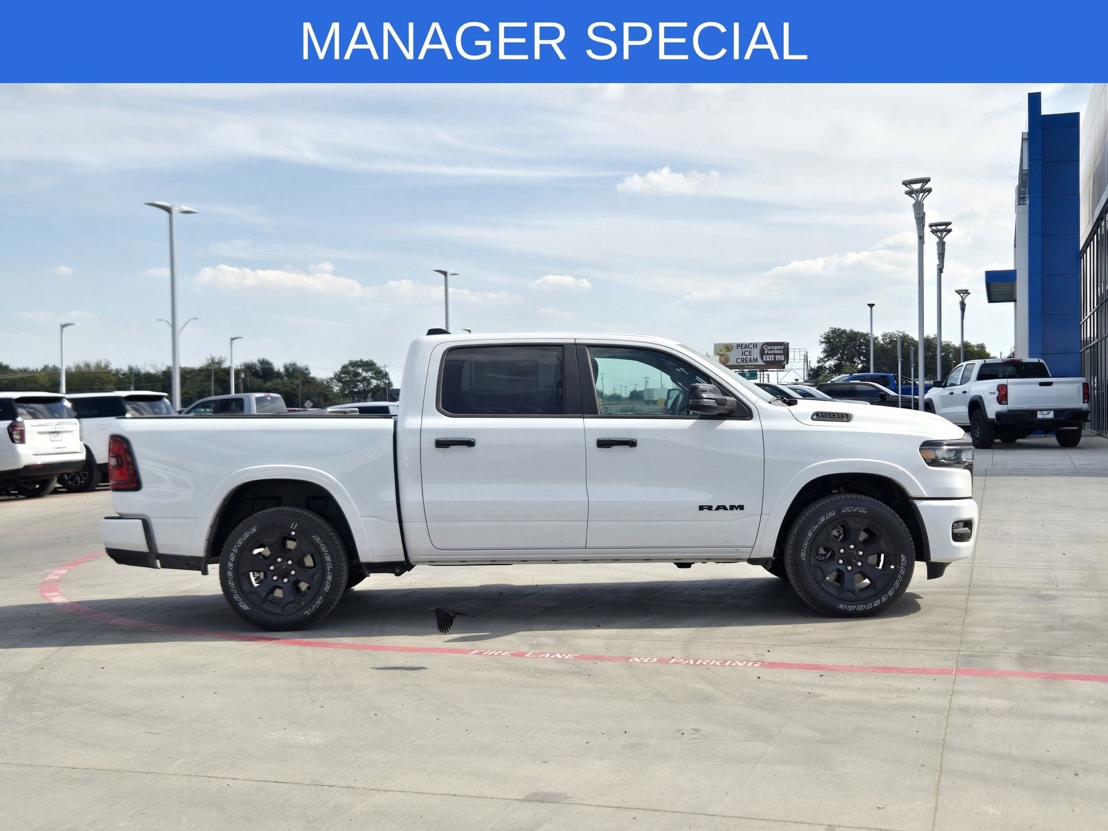 2026 RAM Ram 1500 RAM 1500 LONE STAR CREW CAB 4X4 5'7' BOX