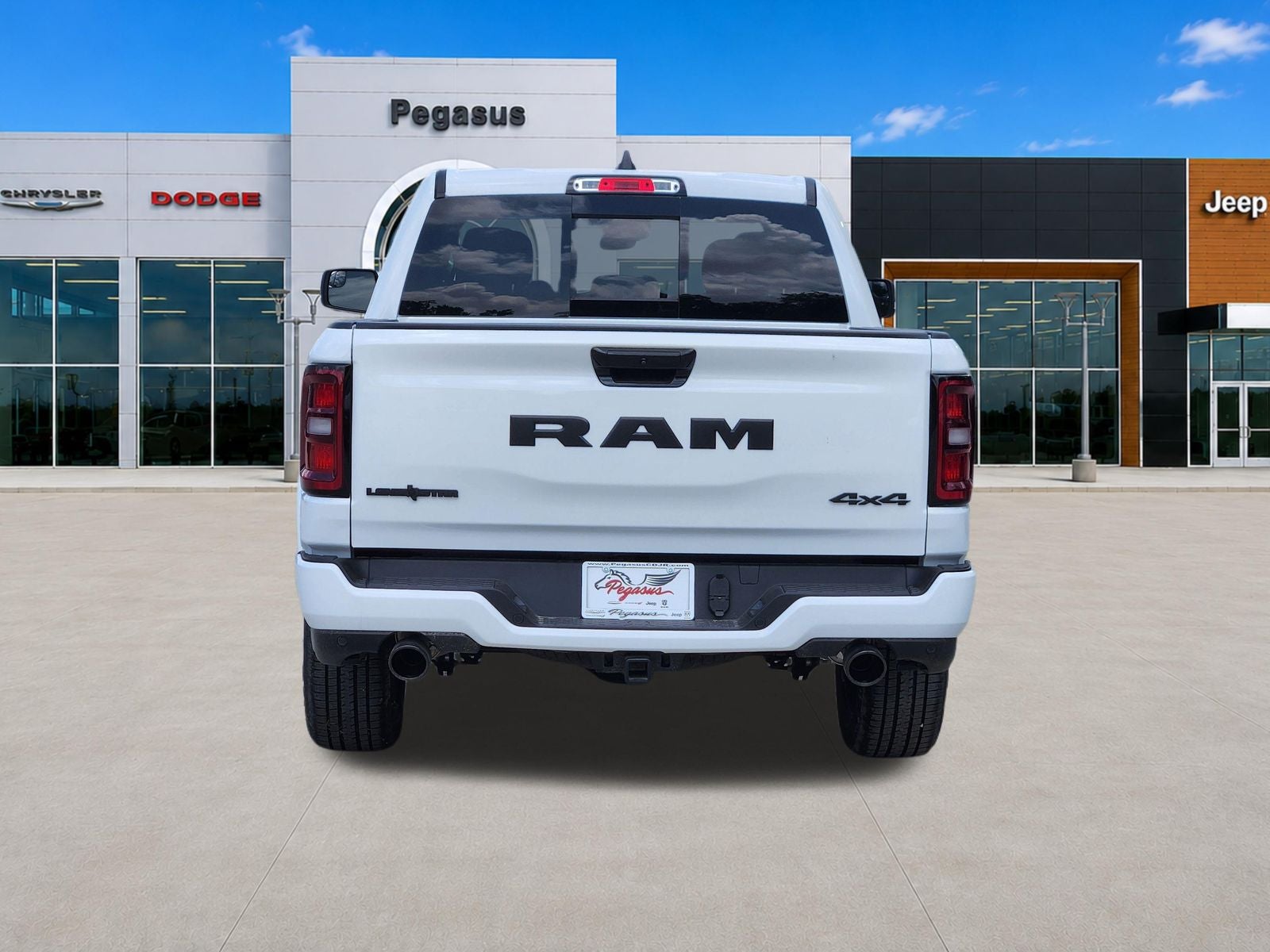 2026 RAM Ram 1500 RAM 1500 LONE STAR CREW CAB 4X4 5'7' BOX