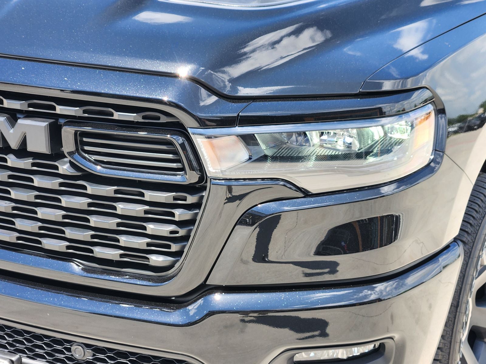 2026 RAM Ram 1500 RAM 1500 EXPRESS CREW CAB 4X4 5'7' BOX