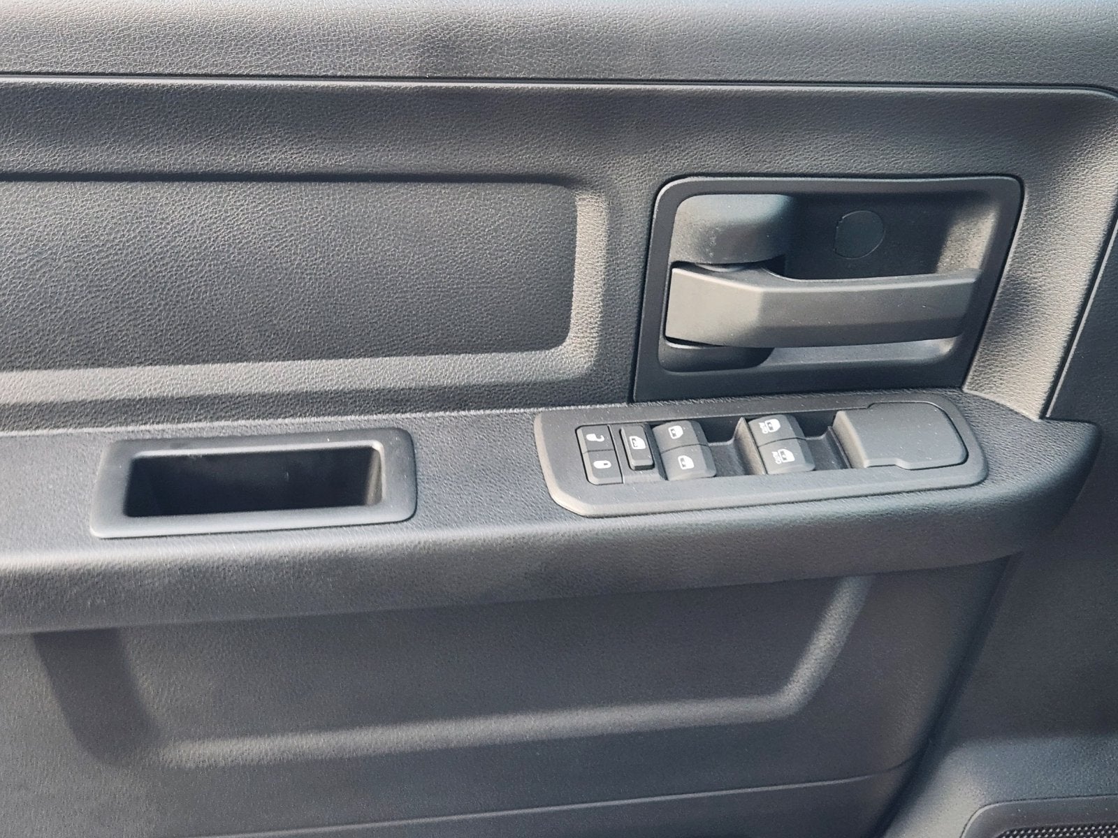 2027 RAM Ram 2500 RAM 2500 TRADESMAN CREW CAB 4X4 6'4' BOX