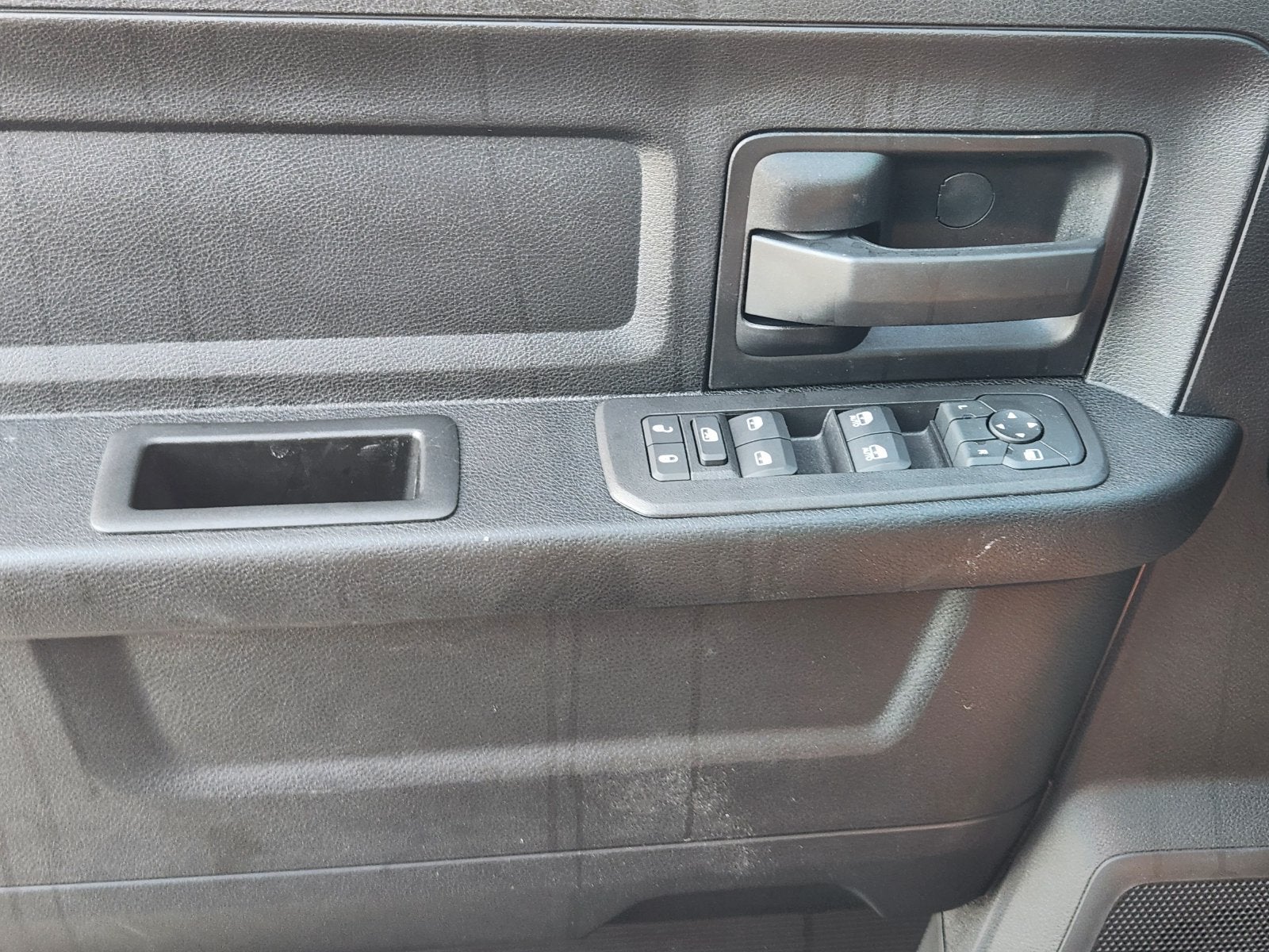 2027 RAM Ram 2500 RAM 2500 TRADESMAN CREW CAB 4X4 6'4' BOX