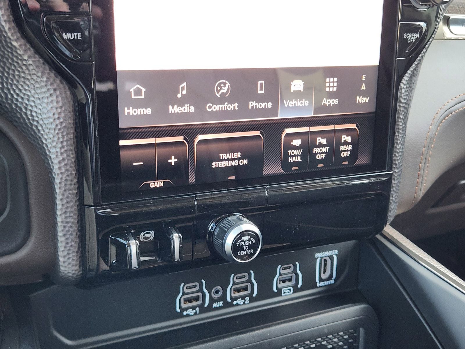 2026 RAM Ram 2500 RAM 2500 LIMITED LONGHORN CREW CAB 4X4 6'4' BOX