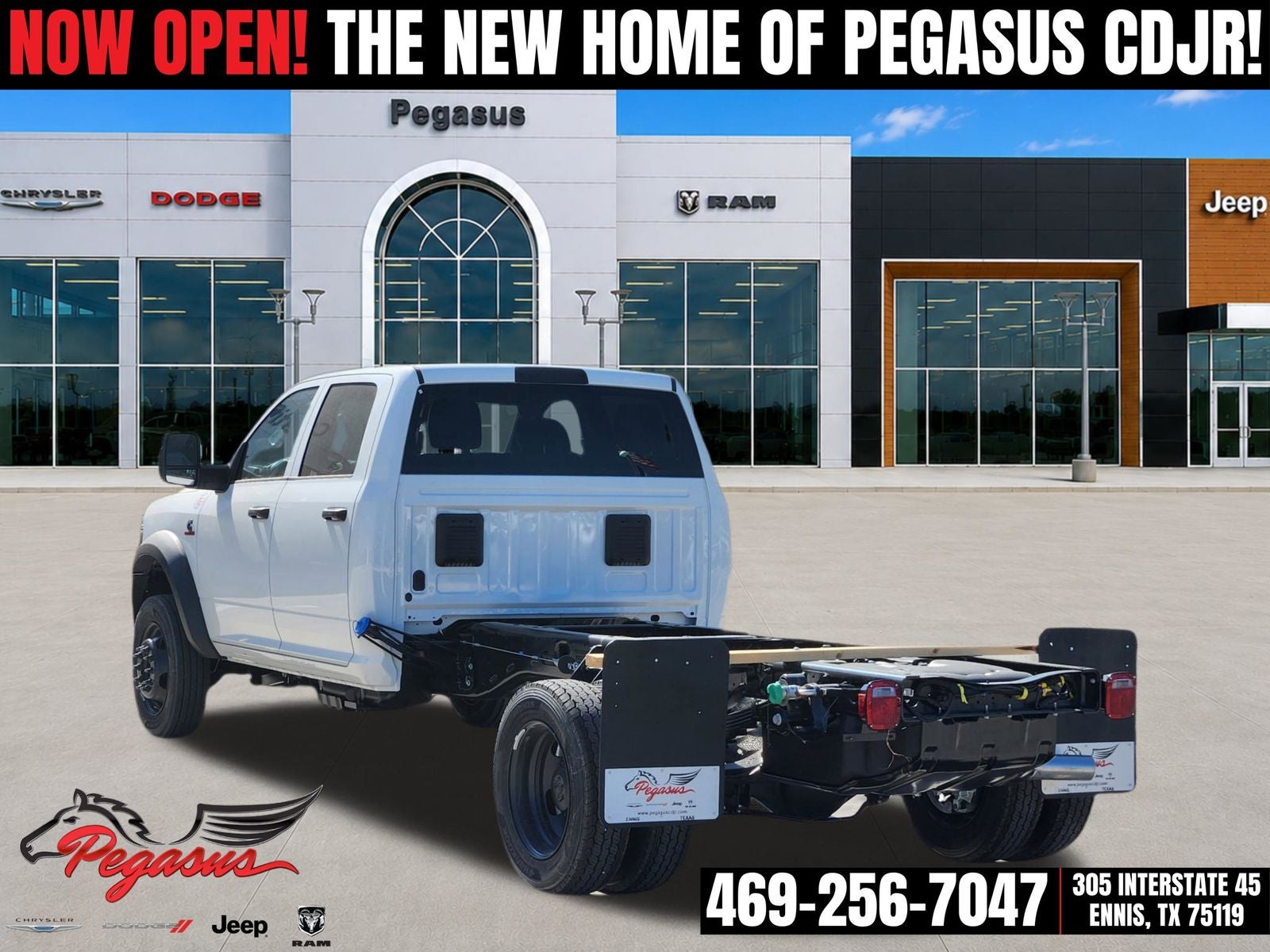 2026 RAM Ram 5500 Chassis Cab RAM 5500 TRADESMAN CHASSIS CREW CAB 4X4 84' CA
