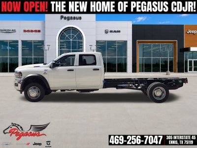2026 RAM Ram 5500 Chassis Cab RAM 5500 TRADESMAN CHASSIS CREW CAB 4X4 84' CA