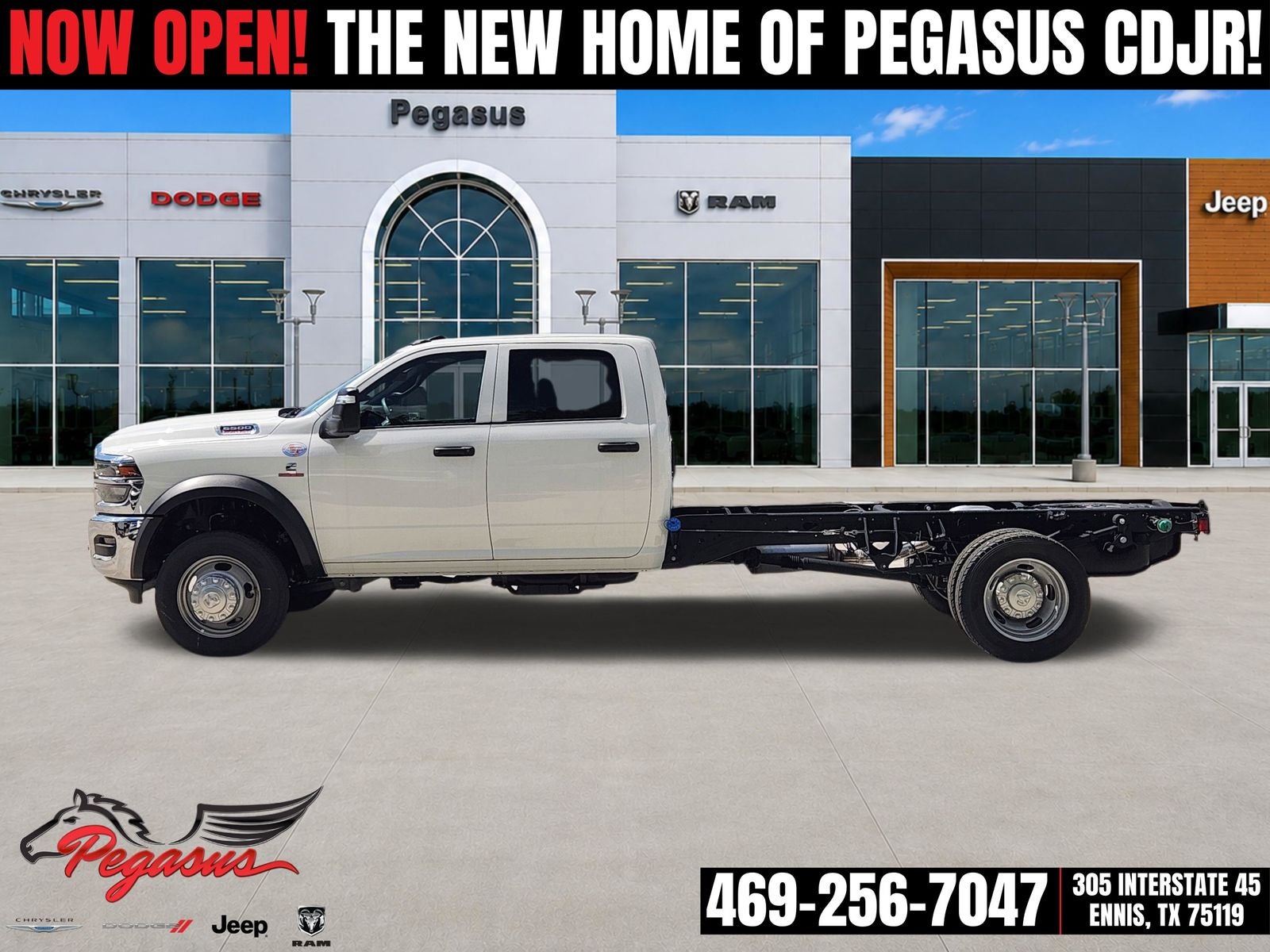2026 RAM Ram 5500 Chassis Cab RAM 5500 TRADESMAN CHASSIS CREW CAB 4X4 84' CA