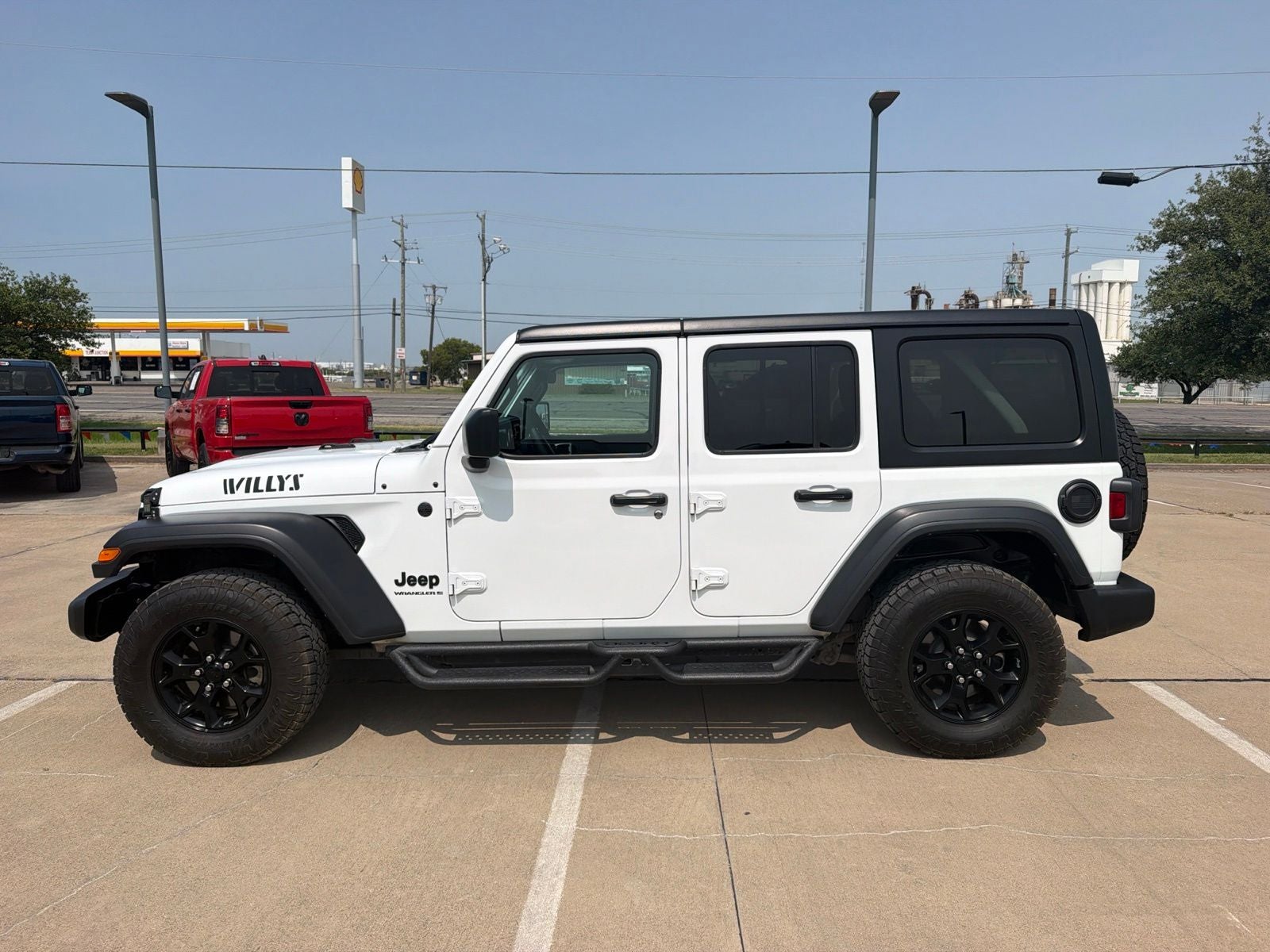 2023 Jeep Wrangler 4-Door Willys 4x4