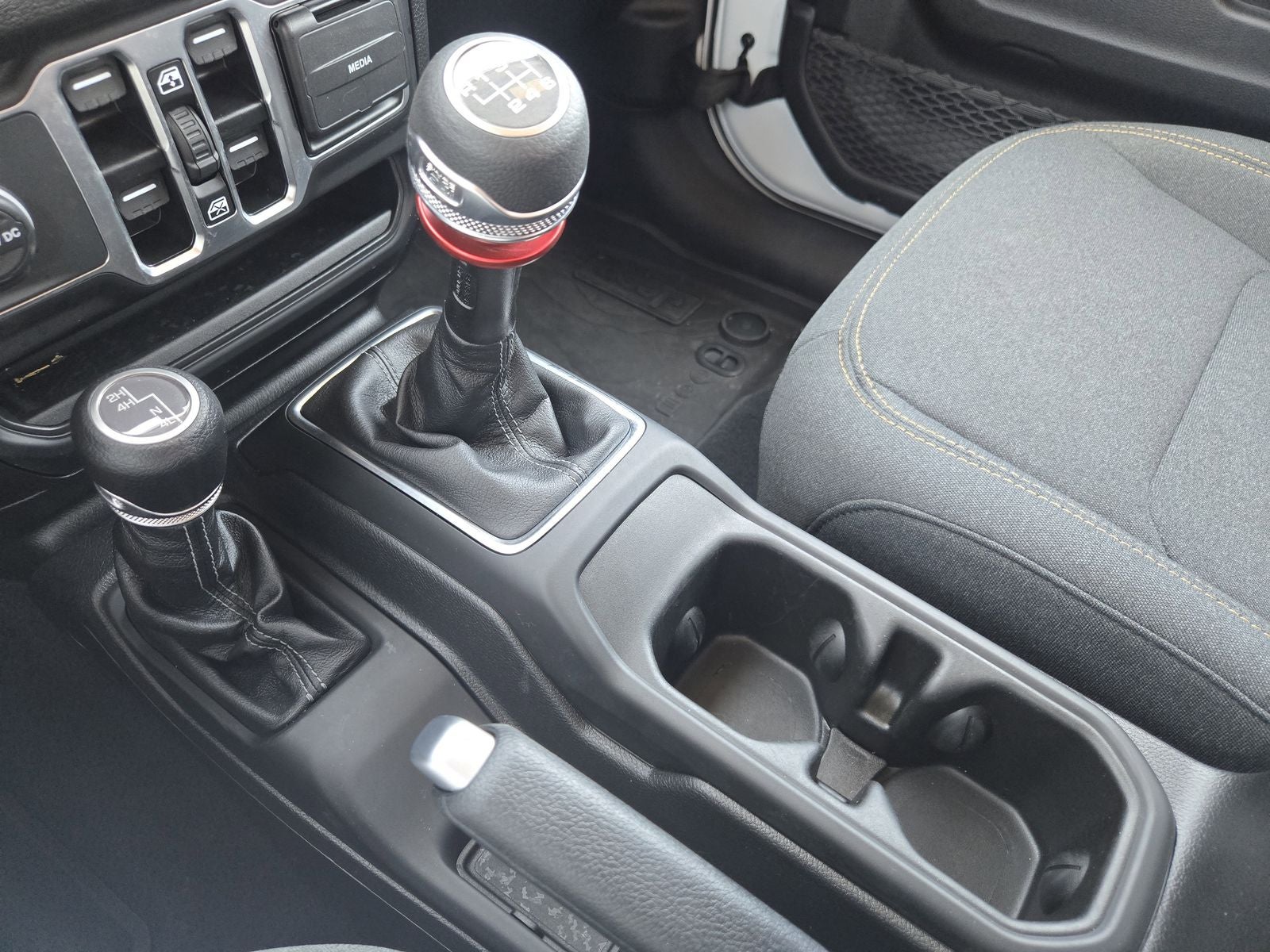 2025 Jeep Wrangler 4-Door Sport 4x4