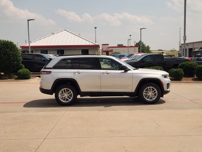 2026 Jeep Grand Cherokee GRAND CHEROKEE LAREDO 4X2