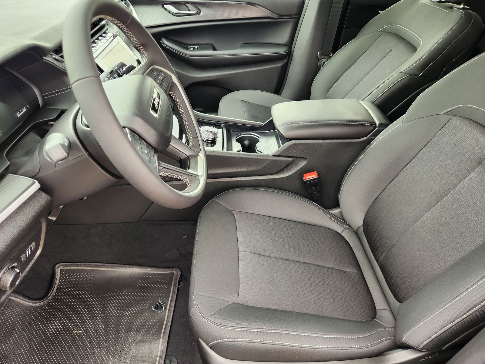 2026 Jeep Grand Cherokee GRAND CHEROKEE LAREDO 4X2
