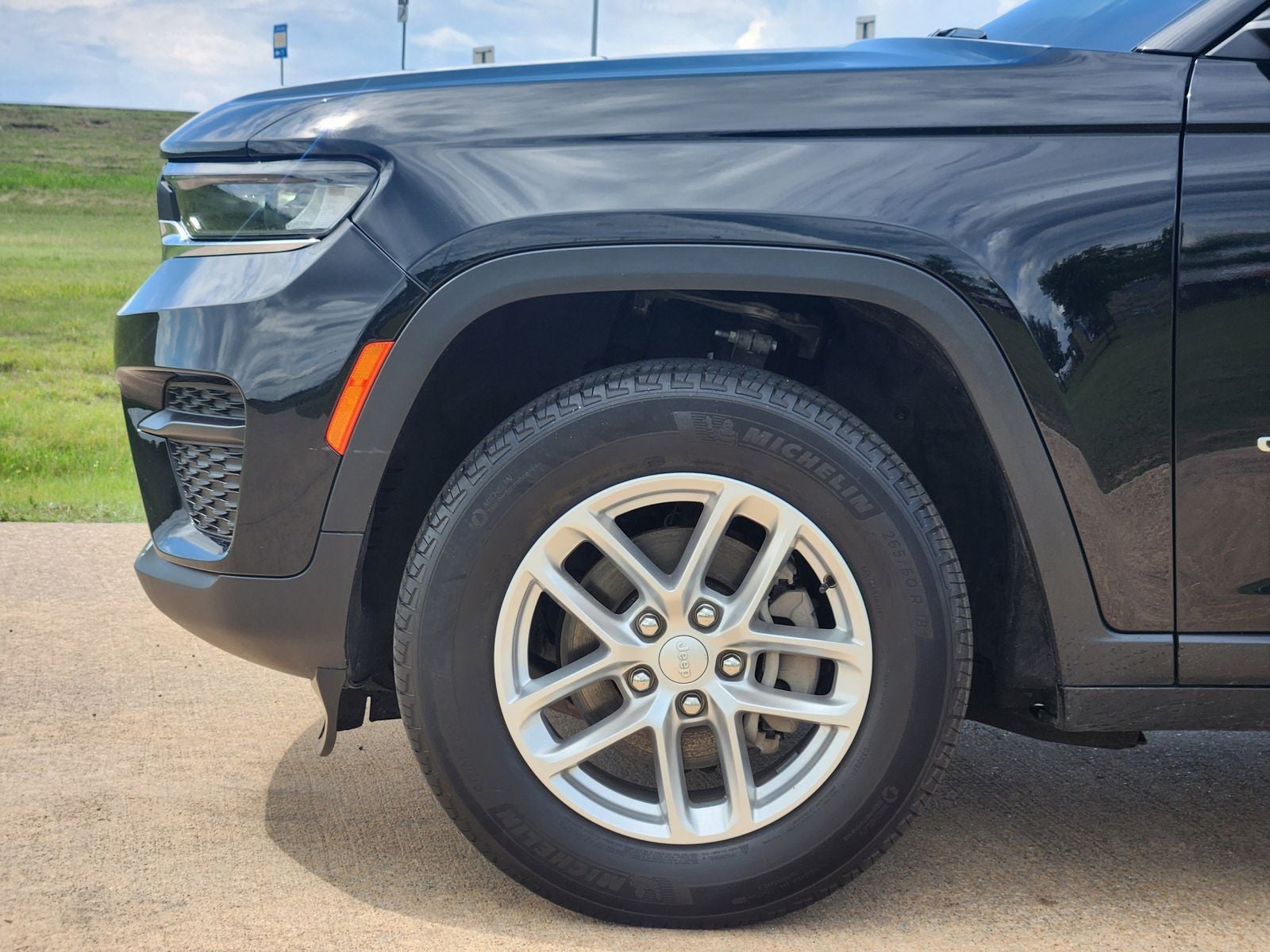 2025 Jeep Grand Cherokee Laredo X 4x2