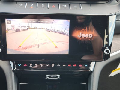 2027 Jeep Grand Cherokee GRAND CHEROKEE LAREDO ALTITUDE 4X2