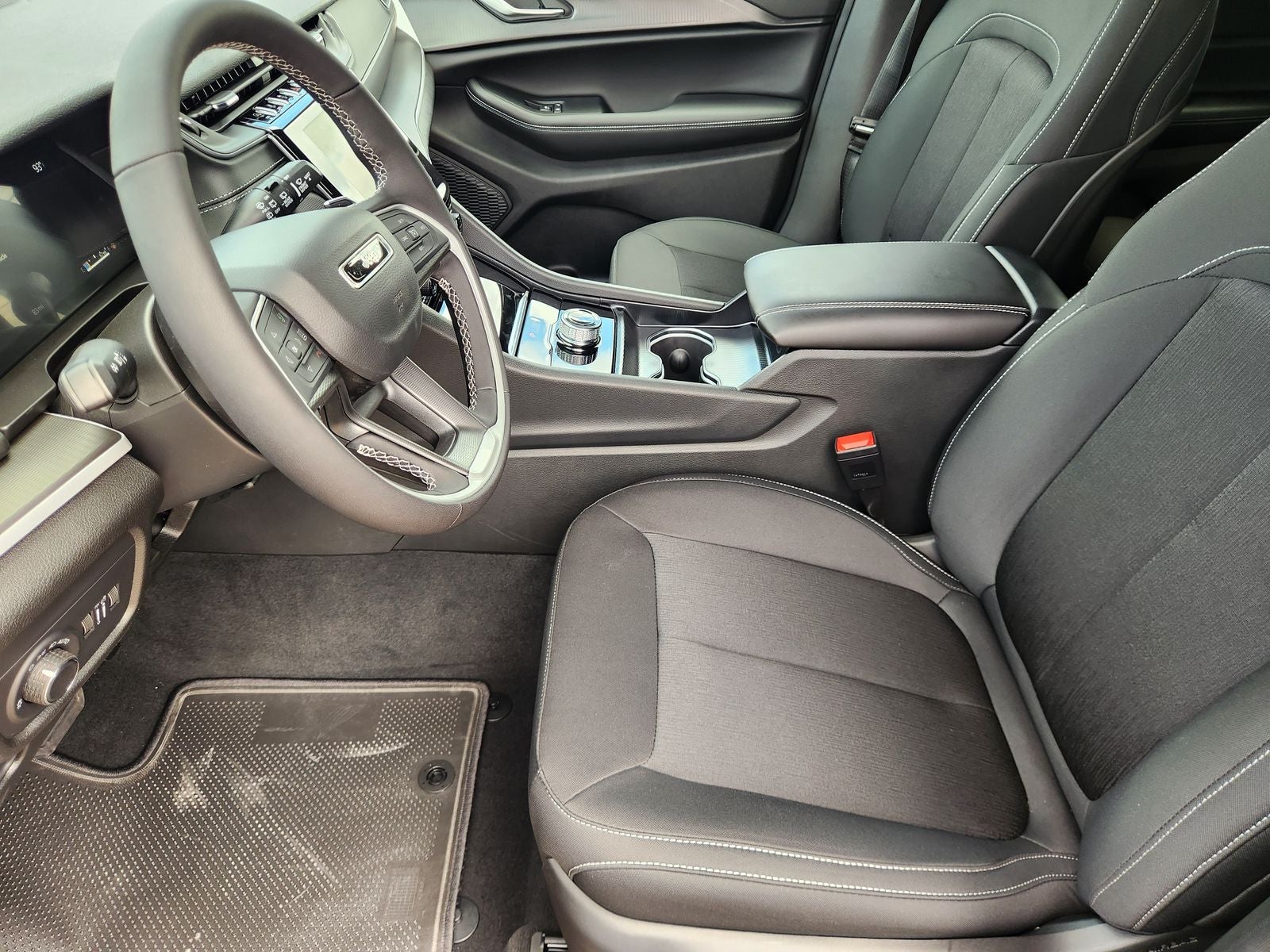 2026 Jeep Grand Cherokee GRAND CHEROKEE LAREDO X 4X4
