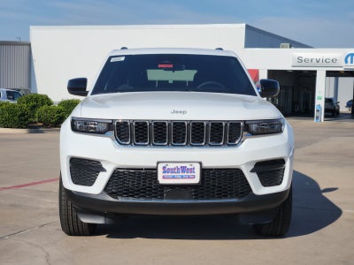 2027 Jeep Grand Cherokee GRAND CHEROKEE LAREDO 4X4