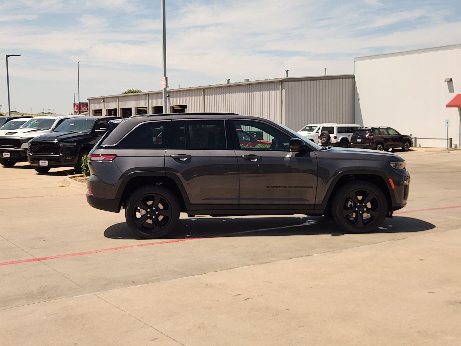 2026 Jeep Grand Cherokee GRAND CHEROKEE LIMITED 4X4