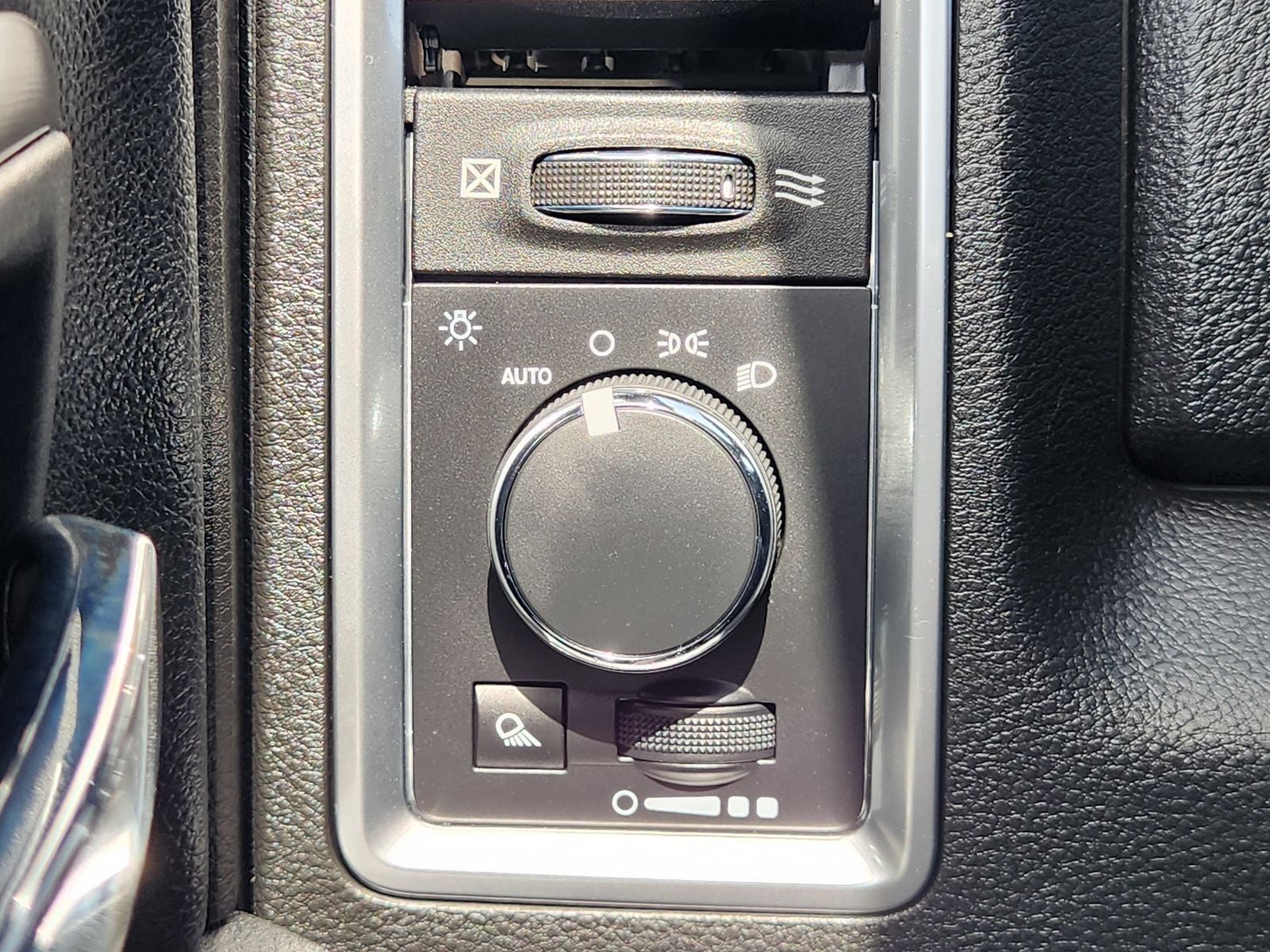 2022 RAM 1500 Classic Warlock Crew Cab 4x4 5'7' Box