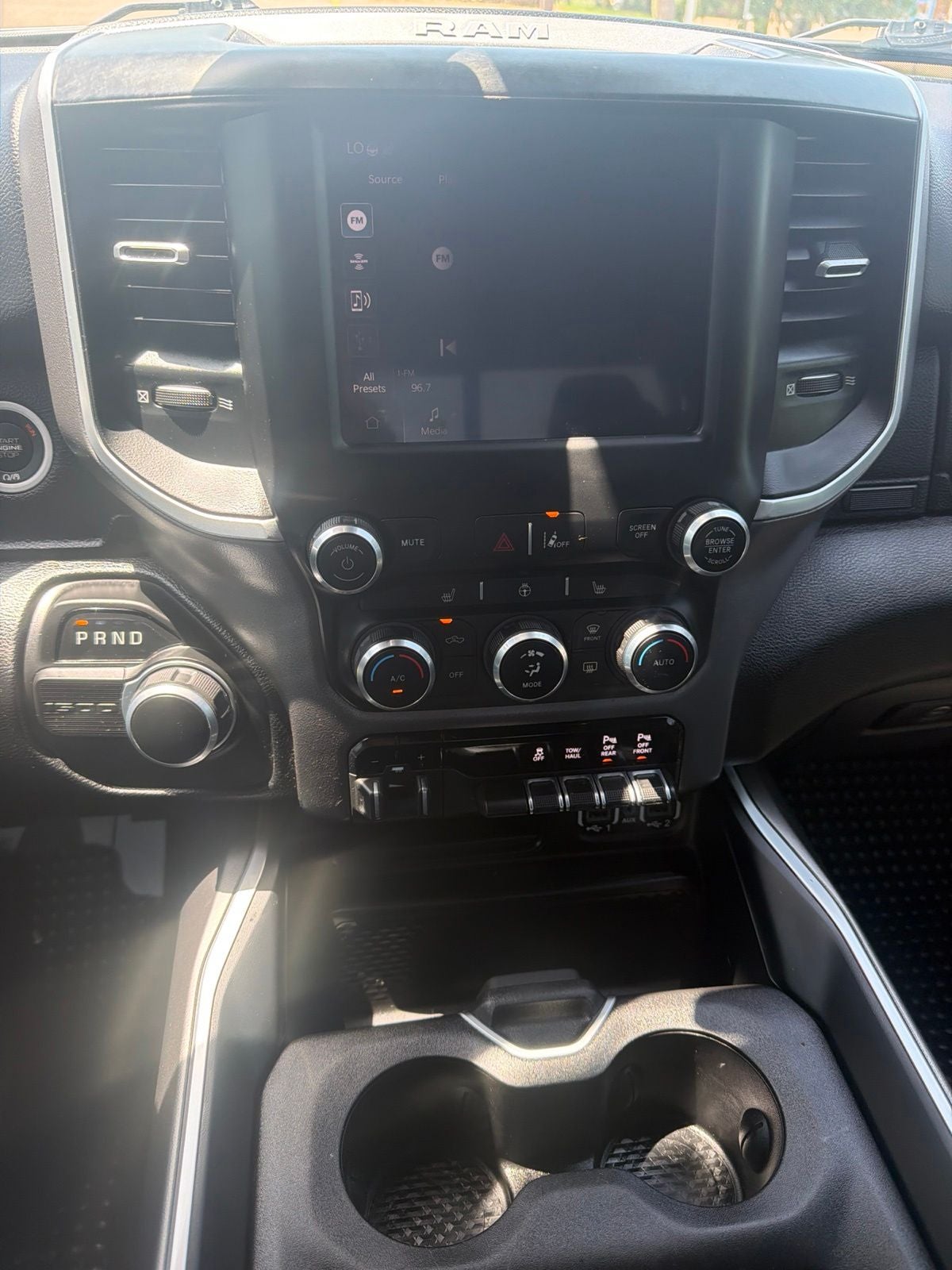2022 RAM Ram 1500 Lone Star Quad Cab 4x2 6'4' Box