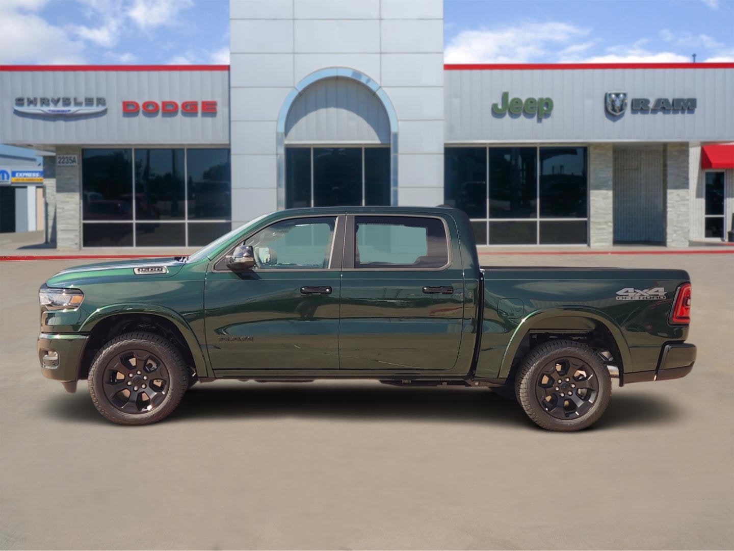 2027 RAM Ram 1500 RAM 1500 LONE STAR CREW CAB 4X4 5'7' BOX