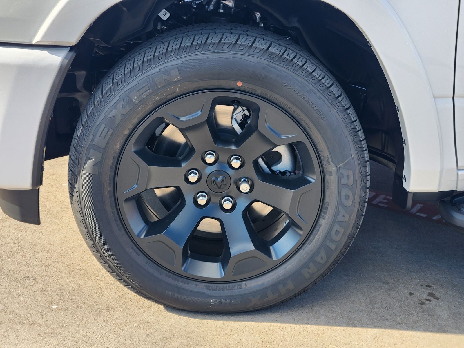2027 RAM Ram 1500 RAM 1500 LONE STAR CREW CAB 4X4 5'7' BOX
