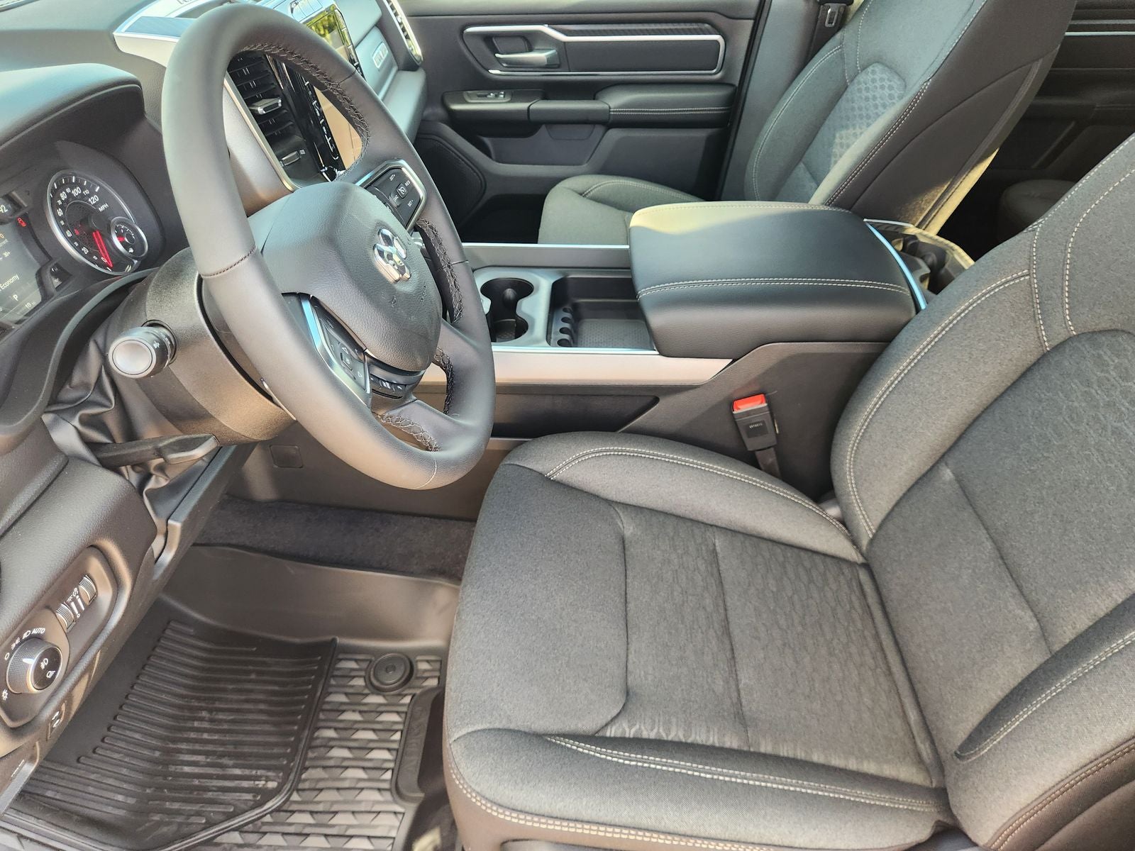 2027 RAM Ram 1500 RAM 1500 LONE STAR CREW CAB 4X4 5'7' BOX
