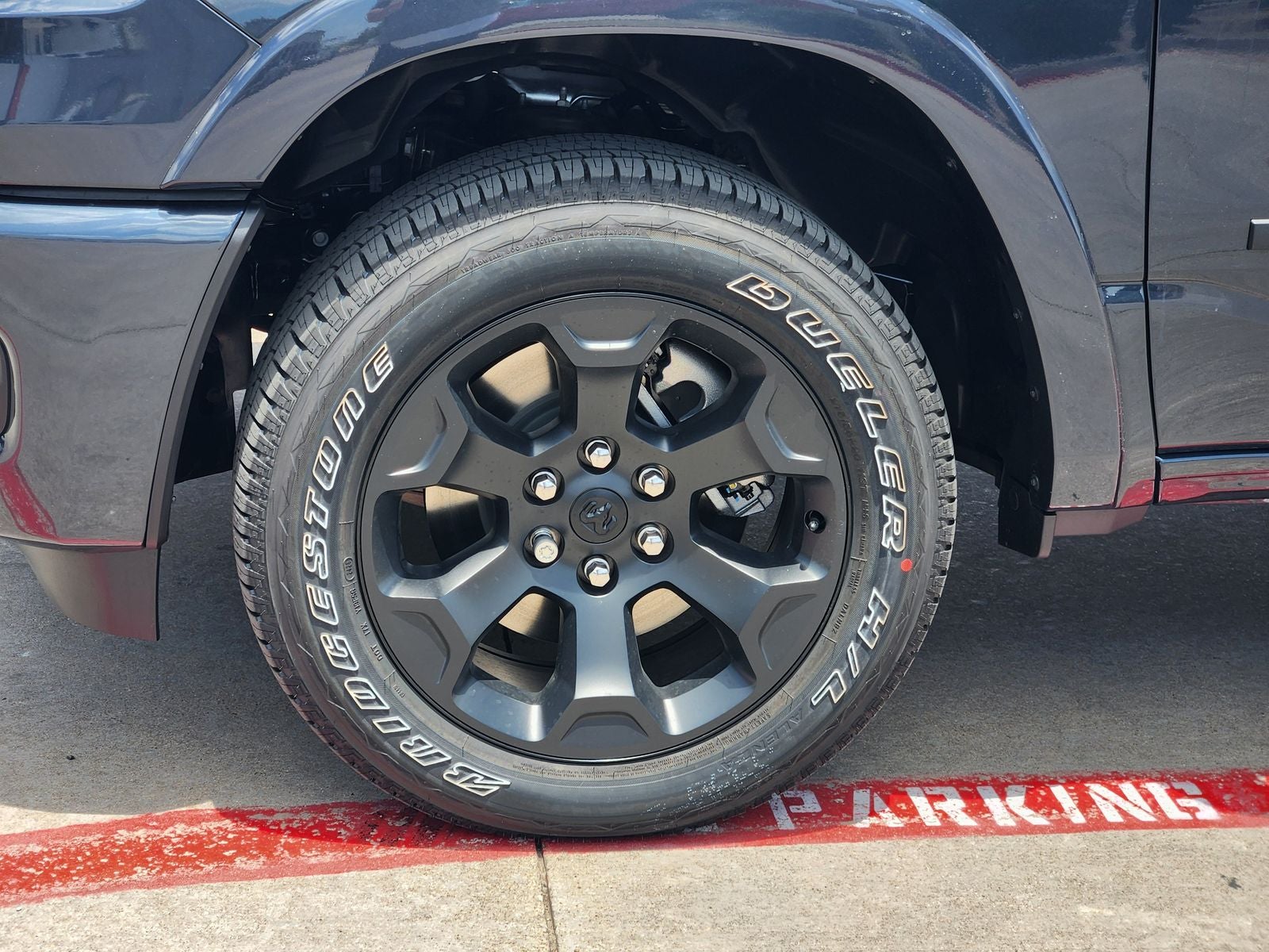 2026 RAM Ram 1500 RAM 1500 LONE STAR CREW CAB 4X4 5'7' BOX