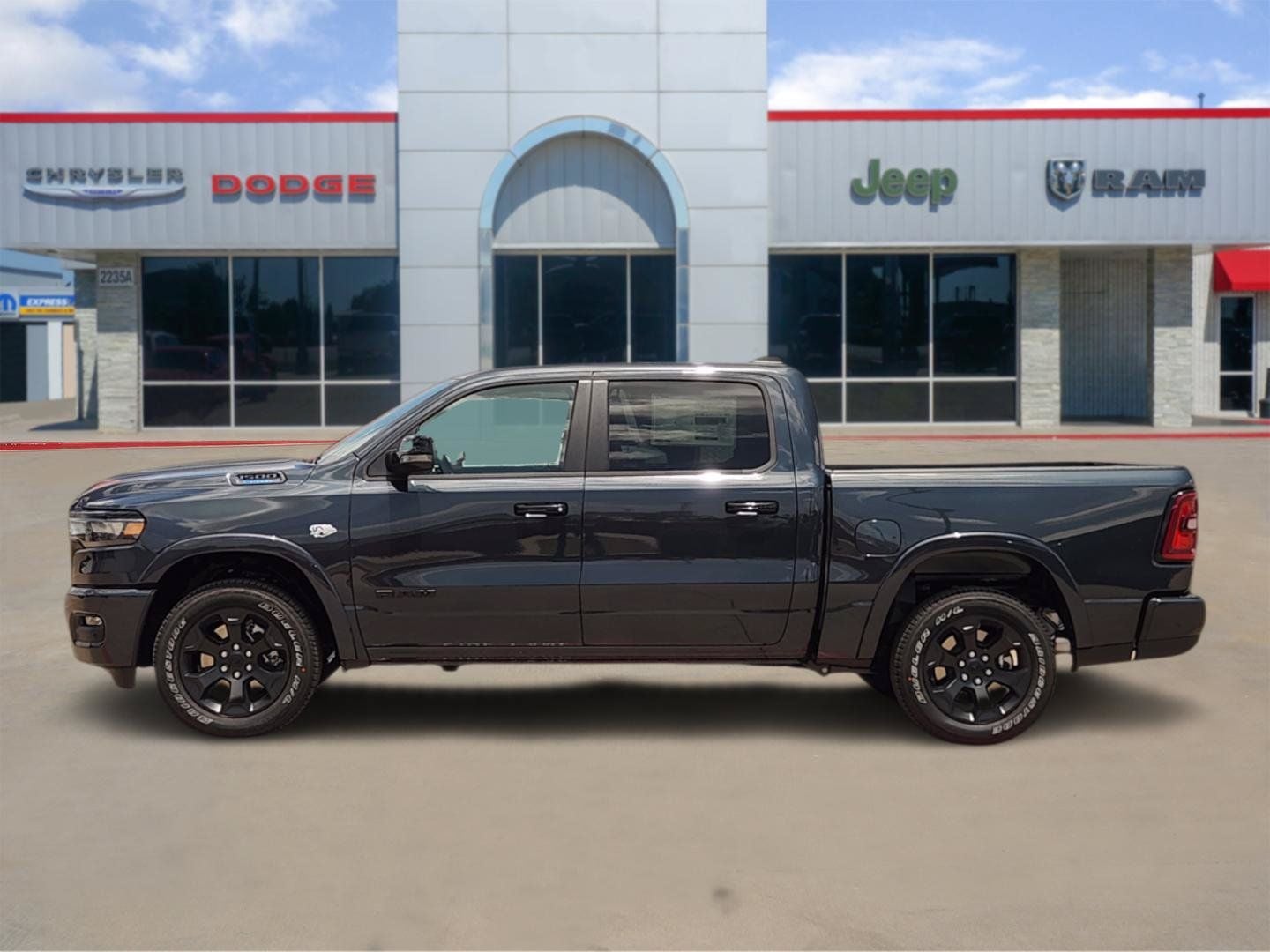 2026 RAM Ram 1500 RAM 1500 LONE STAR CREW CAB 4X4 5'7' BOX