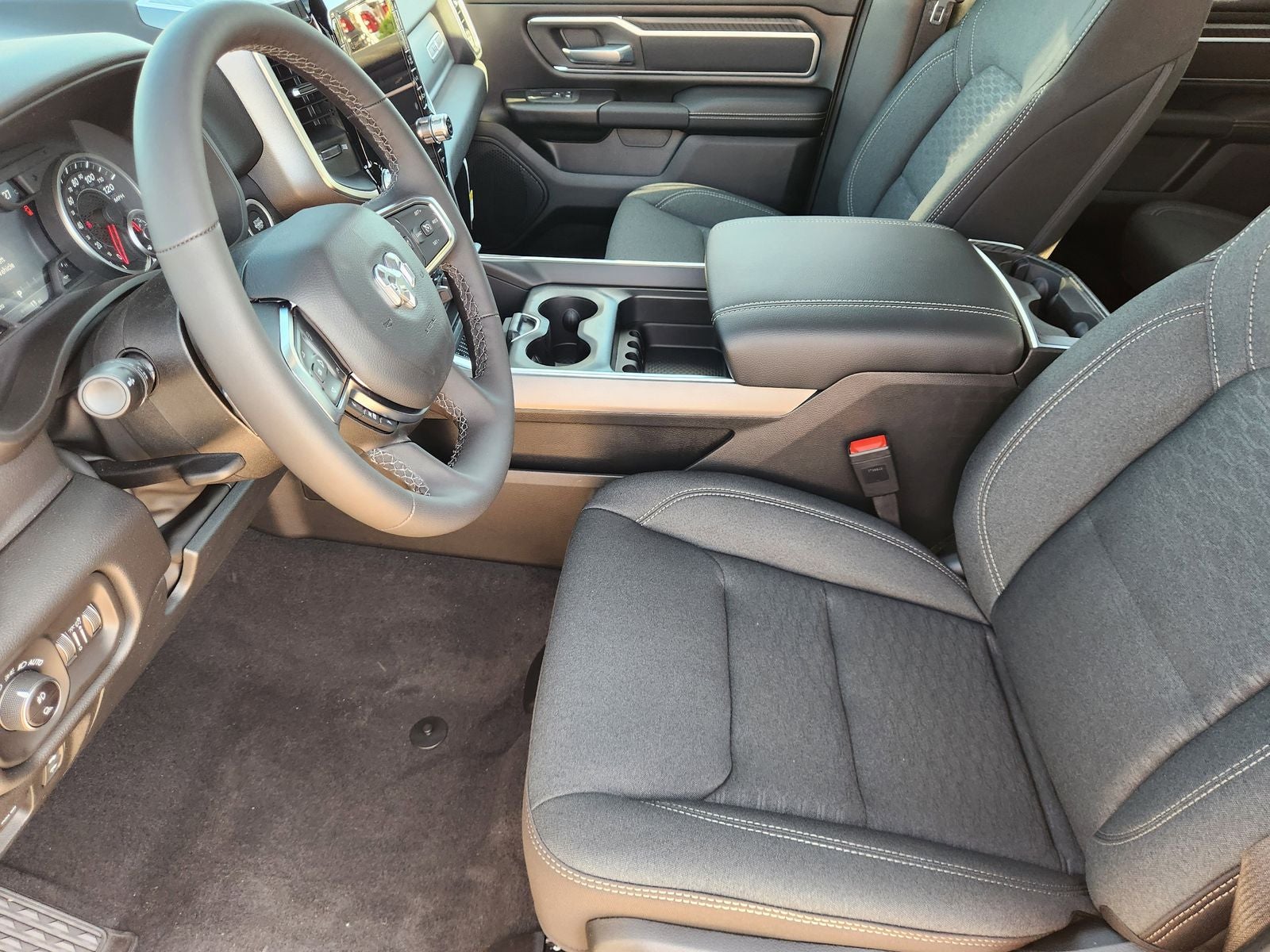 2026 RAM Ram 1500 RAM 1500 LONE STAR CREW CAB 4X4 5'7' BOX