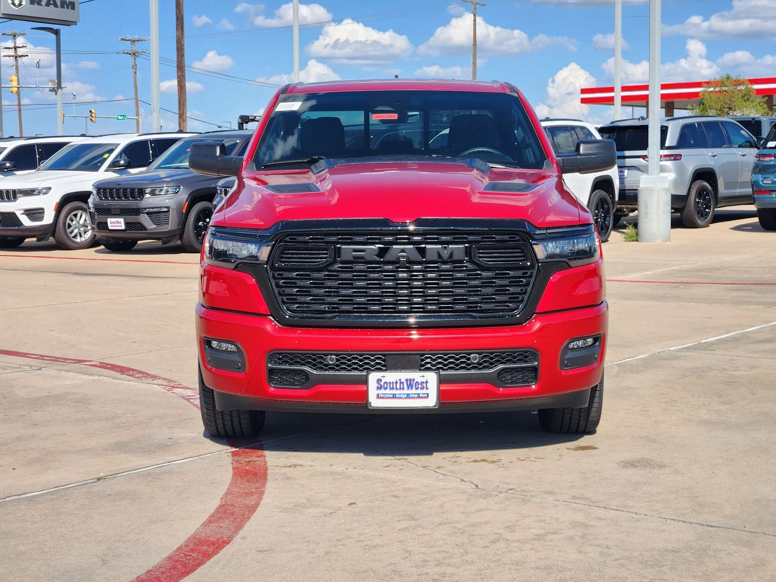 2027 RAM Ram 1500 RAM 1500 EXPRESS CREW CAB 4X4 5'7' BOX