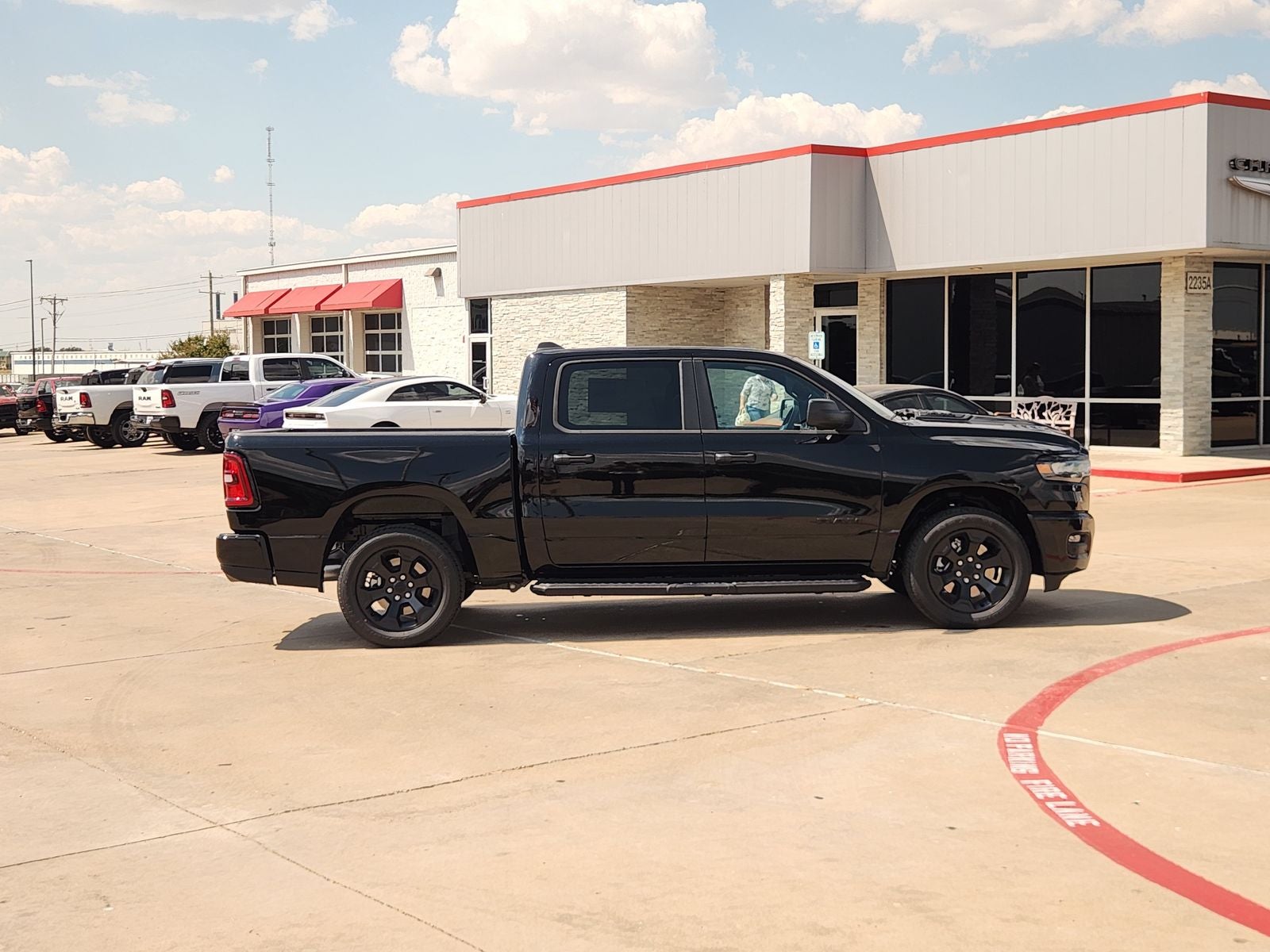 2026 RAM Ram 1500 RAM 1500 EXPRESS CREW CAB 4X4 5'7' BOX
