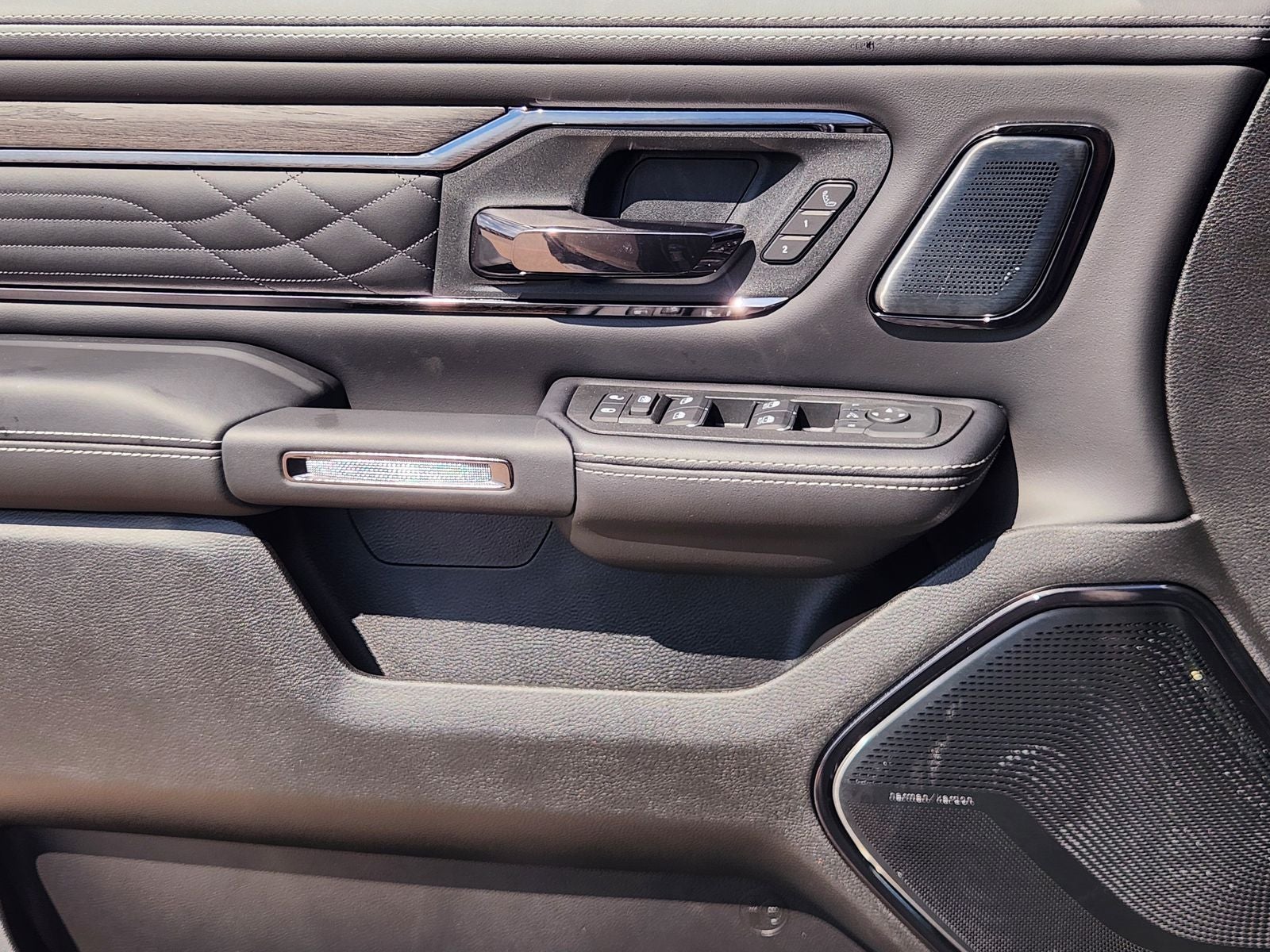 2027 RAM Ram 1500 Limited