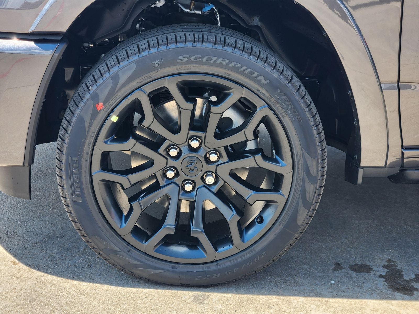 2027 RAM Ram 1500 RAM 1500 LIMITED CREW CAB 4X4 5'7' BOX