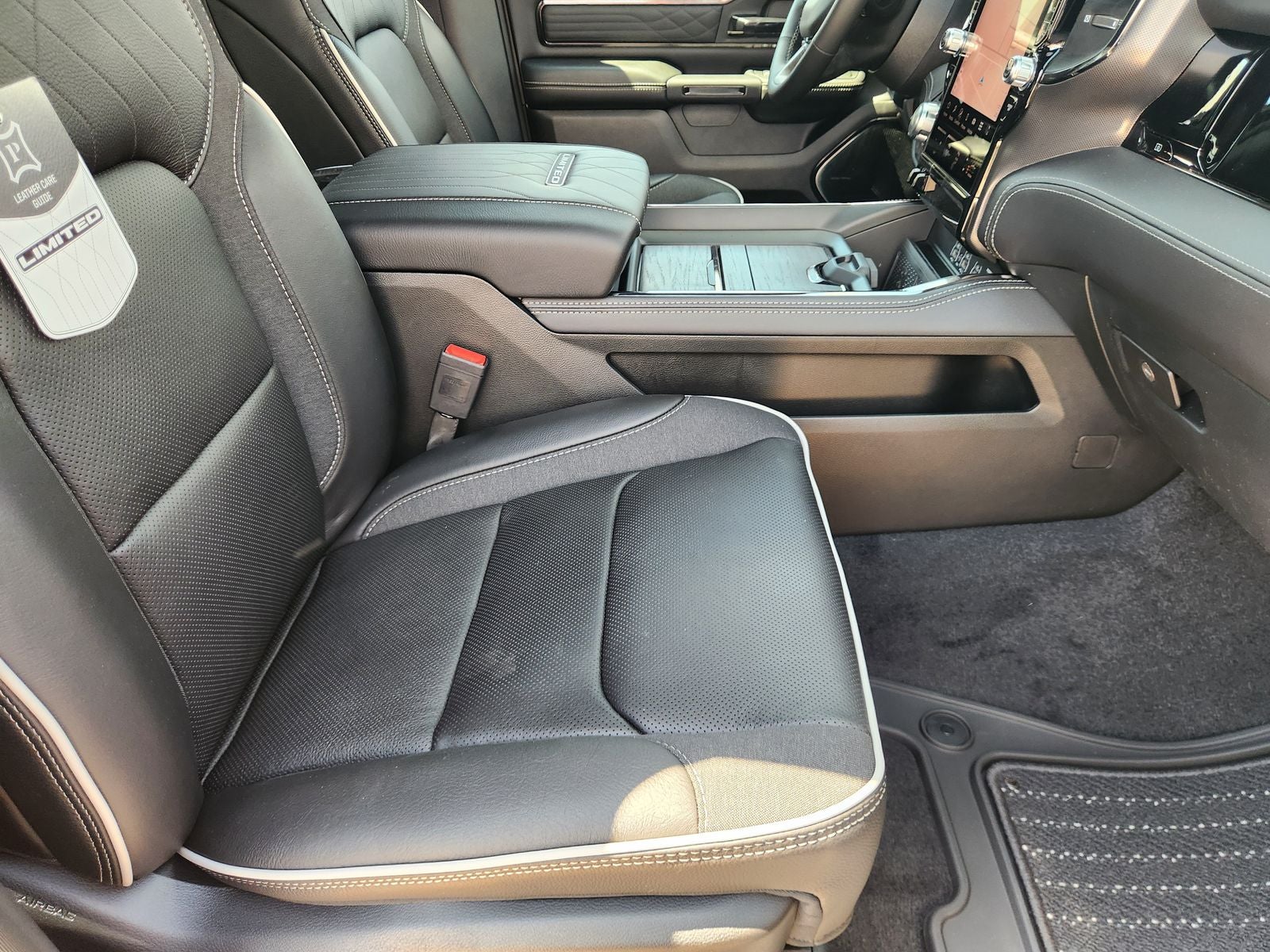 2027 RAM Ram 1500 RAM 1500 LIMITED CREW CAB 4X4 5'7' BOX