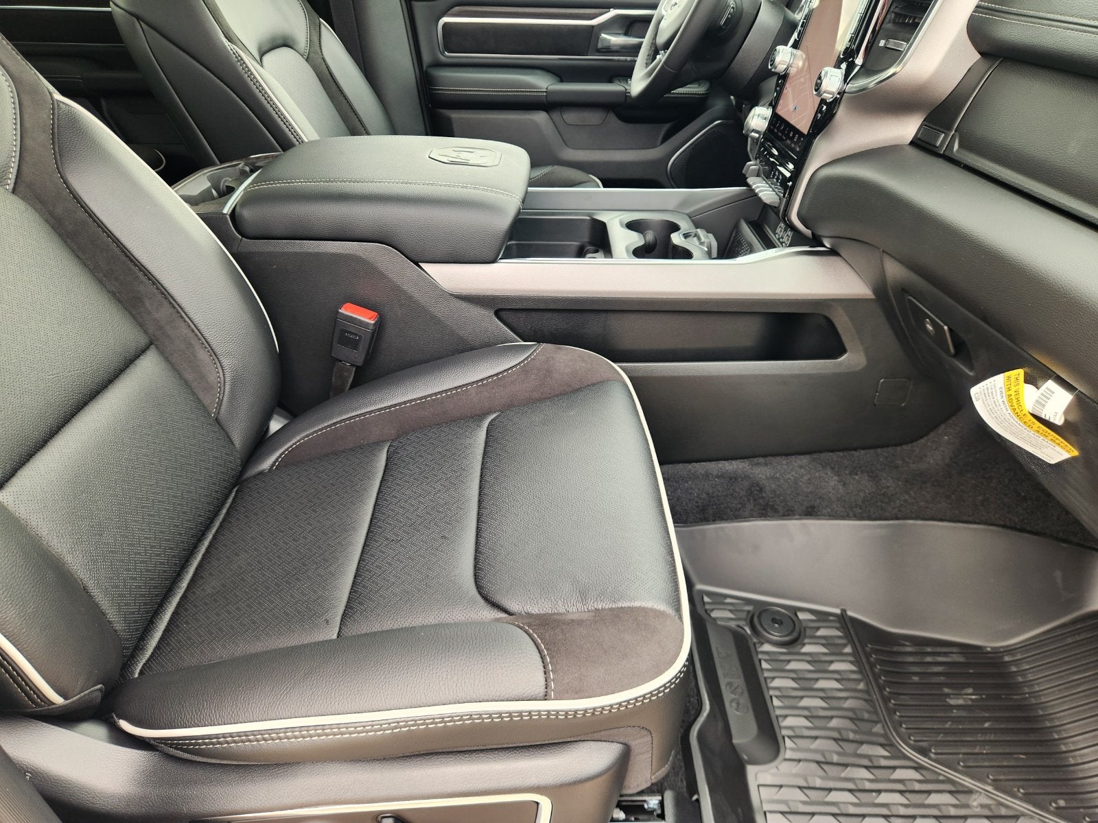 2027 RAM Ram 1500 RAM 1500 LARAMIE CREW CAB 4X4 5'7' BOX