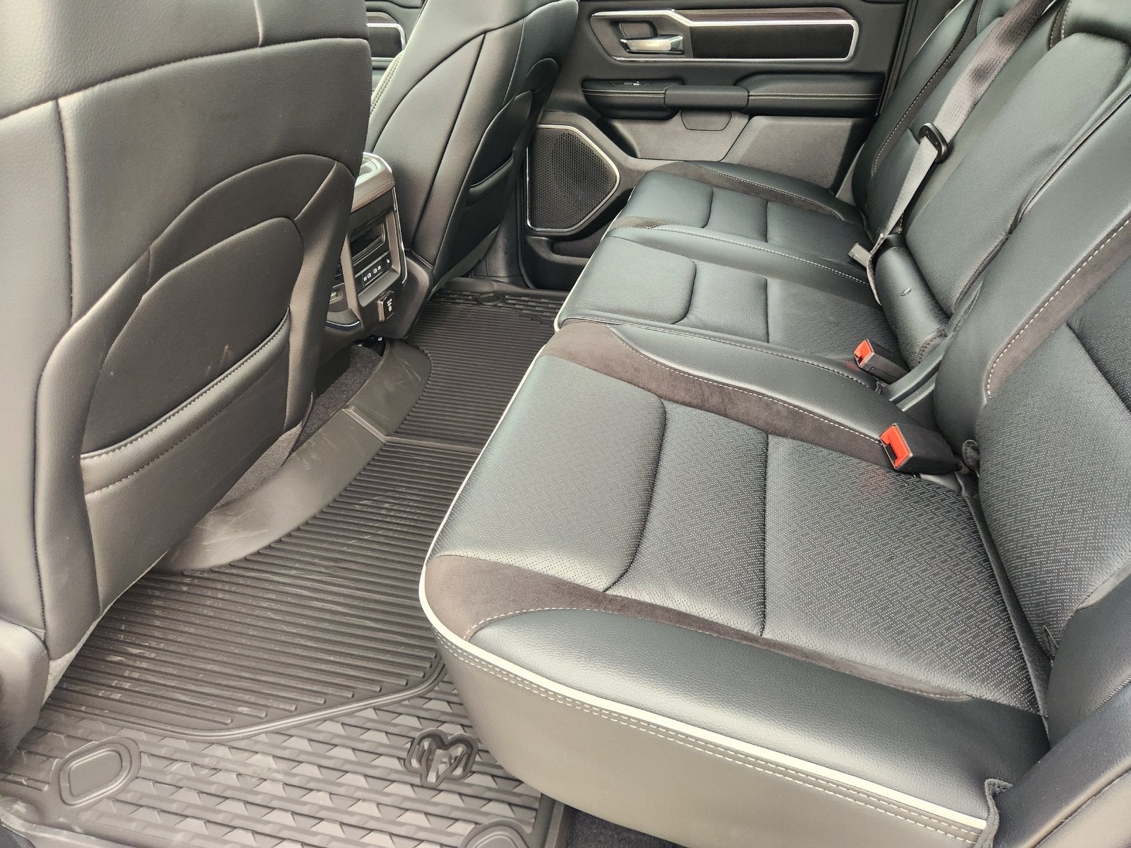 2027 RAM Ram 1500 RAM 1500 LARAMIE CREW CAB 4X4 5'7' BOX