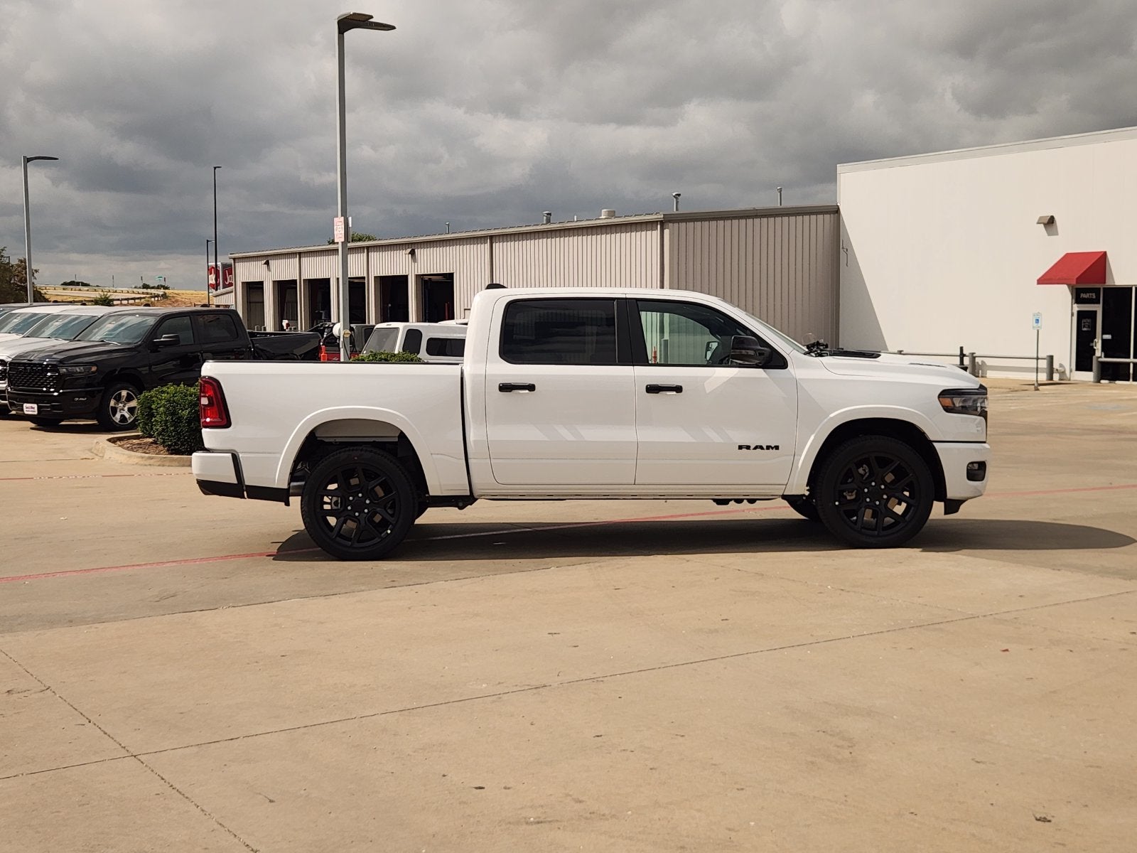 2027 RAM Ram 1500 RAM 1500 LARAMIE CREW CAB 4X4 5'7' BOX