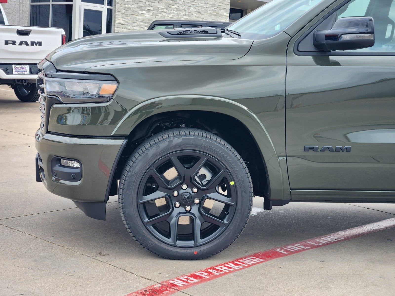 2027 RAM Ram 1500 RAM 1500 LARAMIE CREW CAB 4X4 5'7' BOX
